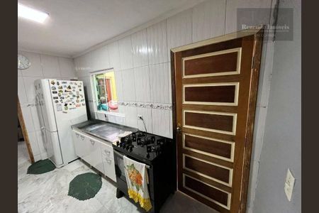 12_photo/94dcfe76c5.dceb57456d5519b9-ATLAS-c50dac43-b8a5-4e37-908d-8af505339c54.jpg de casa à venda com 2 quartos, 60m² em Campo de Santana, Curitiba