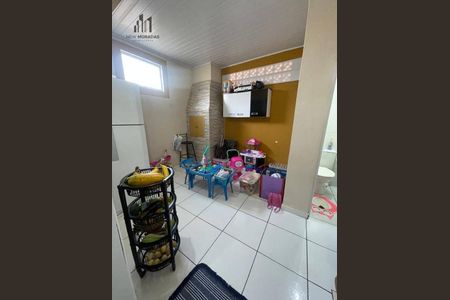 12_photo/94dcfe7769.05acccb2dbb53537-ATLAS-887de4da-1bf9-40ac-b8be-e51a6bc3d1c0.jpg de casa à venda com 2 quartos, 90m² em Campo de Santana, Curitiba