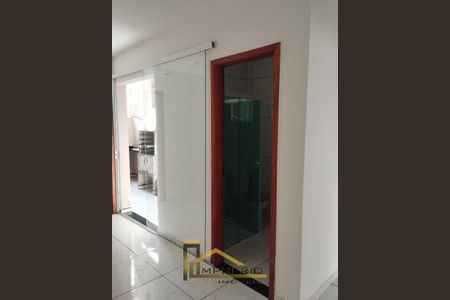 10_photo/94dcfe77df.081c2bc358cf1cab-ATLAS-e8b6b12d-09f6-4f52-b78e-1e8e441383f1.jpg de casa à venda com 2 quartos, 40m² em Campo de Santana, Curitiba