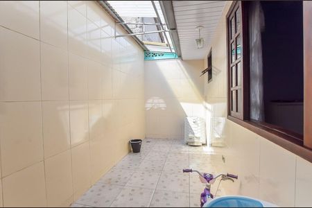 5_photo/94dcfe79e7.1061d8d006d8df0d-ATLAS-32b6fd04-f3c8-49a9-a60a-a11dc2ab4d24.jpg de casa à venda com 2 quartos, 62m² em Campo de Santana, Curitiba