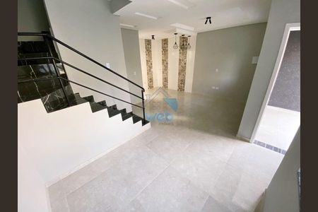 5_photo/94dcfe7fdd.b8c4f165c1f119ea-ATLAS-499aa710-aa59-4f65-81b2-493ea3980e46.jpg de casa à venda com 3 quartos, 67m² em Campo de Santana, Curitiba