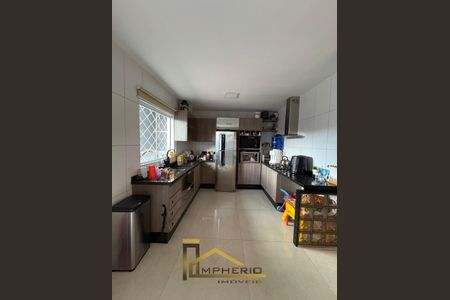 3_photo/94dcfe822b.7a37549eceeba21f-ATLAS-1d7005ce-c9a3-4ef4-a803-541ebdac968d.jpg de casa à venda com 3 quartos, 155m² em Campo de Santana, Curitiba