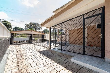 11_photo/94dcfea8cf.ec45c5915be217bb-ATLAS-4d0417ee-79ff-47b1-bf79-7bd147abb6c6.jpg de casa à venda com 5 quartos, 432m² em Sítio Cercado, Curitiba