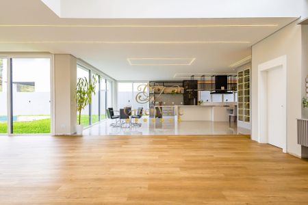 12_photo/94dd1d8b41.ceff8192393c33de-ATLAS-2f6ef19a-a52b-424d-aa12-ce8ab3b5daea.jpg de casa à venda com 5 quartos, 488m² em Augusta, Curitiba