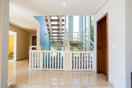 5_photo/94dd1d8c41.84d273d2e1abbbdc-ATLAS-36b4ed07-cd63-4930-adc8-e591c85557a3.jpg de casa à venda com 3 quartos, 370m² em Cidade Industrial de Curitiba, Curitiba