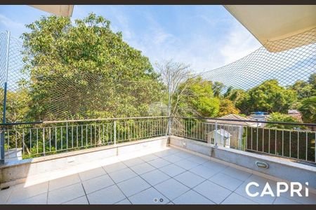 9_photo/94dd1d8cd9.e6e1c947b02cf8fb-ATLAS-07f2d700-6411-453a-af76-486ea3490e01.jpg de casa à venda com 4 quartos, 320m² em Augusta, Curitiba