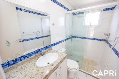 8_photo/94dd1d8cd9.e6e1c947b02cf8fb-ATLAS-a48fd5d6-4699-4dfb-8d7c-82f64455e199.jpg de casa à venda com 4 quartos, 320m² em Augusta, Curitiba