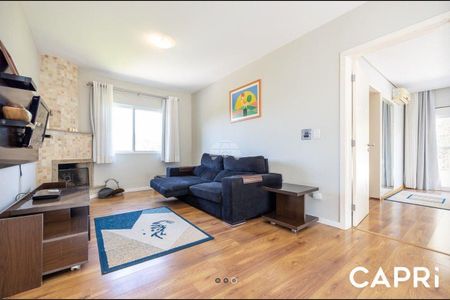 18_photo/94dd1d8cd9.e6e1c947b02cf8fb-ATLAS-fae8a97d-e7cb-48d2-9a9c-6623d7a0d9da.jpg de casa à venda com 4 quartos, 320m² em Augusta, Curitiba