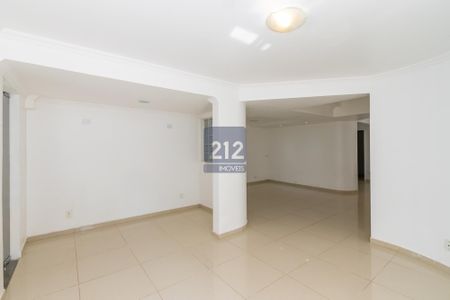 8_photo/94dd1de60b.6ba4ef9df26df2e3-ATLAS-3ca90b73-0b66-475f-b317-804bda2c13f9.jpg de casa à venda com 5 quartos, 499m² em Augusta, Curitiba