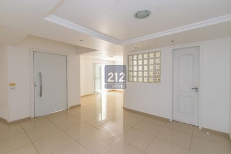 10_photo/94dd1de60b.6ba4ef9df26df2e3-ATLAS-8147ed2d-49eb-4546-978e-3815e68aeb76.jpg de casa à venda com 5 quartos, 499m² em Augusta, Curitiba