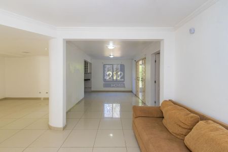 13_photo/94dd1de60b.6ba4ef9df26df2e3-ATLAS-e949b87d-a7c5-4a1c-b0b7-7e573eb6568b.jpg de casa à venda com 5 quartos, 499m² em Augusta, Curitiba