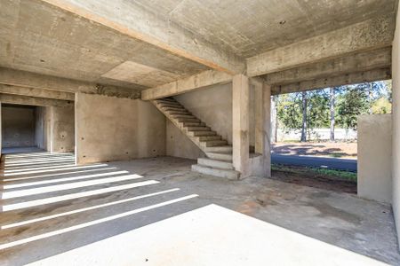 12_photo/94dd1e1e55.85c93543344afbbf-ATLAS-76493309-4a4e-475d-be21-58b6c8b387a5.jpg de casa à venda com 6 quartos, 620m² em Orleans, Curitiba