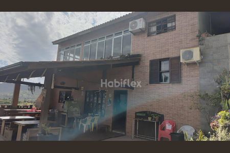 12_photo/9527242519.4cea1a0b3f6bbd2f-ATLAS-a0c6719a-d9f5-4da1-8480-7dec90adc0ef.jpg de casa à venda com 4 quartos, 284m² em Pântano do Sul, Florianópolis