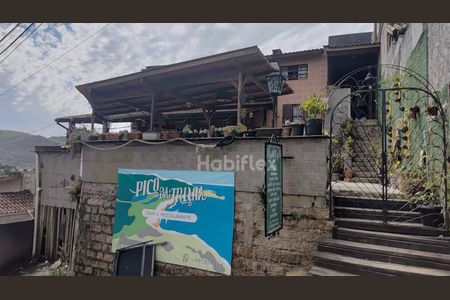 3_photo/9527242519.4cea1a0b3f6bbd2f-ATLAS-e82180eb-18fd-4782-b61e-67367c8a0db9.jpg de casa à venda com 4 quartos, 284m² em Pântano do Sul, Florianópolis