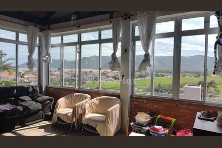 4_photo/9527242519.4cea1a0b3f6bbd2f-ATLAS-fe780a26-c4a4-45a1-8458-768df16d643b.jpg de casa à venda com 4 quartos, 284m² em Pântano do Sul, Florianópolis