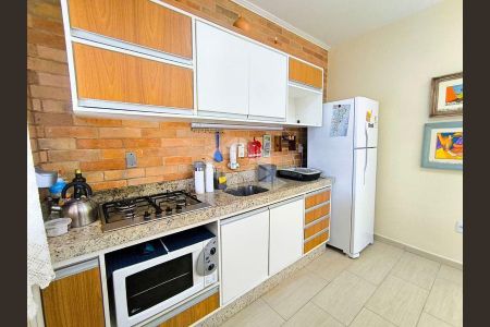 8_photo/952724302d.45f02ef6bff41bc6-ATLAS-9e152234-01ec-4858-95f5-41e2965a2bd6.jpg de casa para alugar com 1 quarto, 60m² em Pântano do Sul, Florianópolis