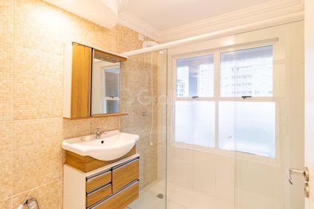 27_photo/9527244673.6d966f5fb5582f4e-ATLAS-22ddeef5-5bae-4989-8b4a-ccd4ba69fc3f.jpg de casa para alugar com 4 quartos, 200m² em Pântano do Sul, Florianópolis