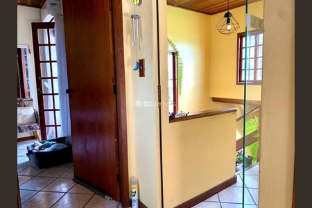 11_photo/9527245847.2866b196c2edf31d-ATLAS-4bdb8b57-757f-4520-90f4-bbcca36d20e5.jpg de casa à venda com 4 quartos, 125m² em Armacao do Pântano do Sul, Florianópolis