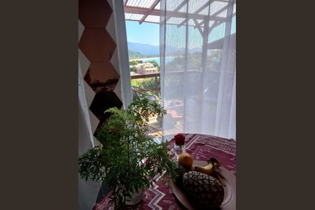 7_photo/9527245eb1.cc80a849dbb3670d-ATLAS-a87f0b7e-b78e-4dd9-a35d-e495edd7b2f0.jpg de casa à venda com 1 quarto, 52m² em Armacao do Pântano do Sul, Florianópolis