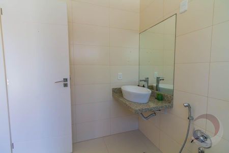38_photo/952724cb37.10f4c3d41d3741c5-ATLAS-15915ed4-cd87-4d43-9366-3adfbfdfe59a.jpg de casa à venda com 4 quartos, 360m² em Morro das Pedras, Florianópolis
