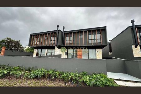 6_photo/952724cb8d.99a96db14322780a-ATLAS-66b31ffe-d048-4bd9-a033-edbdd6b0a12f.jpg de casa à venda com 3 quartos, 143m² em Morro das Pedras, Florianópolis