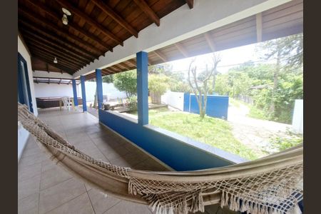 2_photo/952724cebb.598c66e7e5047e83-ATLAS-2edf362c-ef32-4821-9197-e7c07b07873d.jpg de casa à venda com 4 quartos, 250m² em Armação, Florianópolis