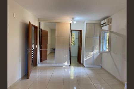 7_photo/952724cebb.598c66e7e5047e83-ATLAS-590028ea-a0c0-468b-a8d9-a2e1c2779458.jpg de casa à venda com 4 quartos, 250m² em Armação, Florianópolis