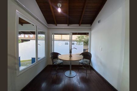 11_photo/952724cebb.598c66e7e5047e83-ATLAS-a5e6f59e-69df-443d-9ec7-e79ed8452cf6.jpg de casa à venda com 4 quartos, 250m² em Armação, Florianópolis