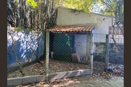 6_photo/952724cebb.598c66e7e5047e83-ATLAS-da8e93c6-2b2b-4b40-8c1d-02f61b320866.jpg de casa à venda com 4 quartos, 250m² em Armação, Florianópolis