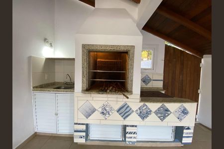 9_photo/952724cebb.598c66e7e5047e83-ATLAS-e039b7b0-032a-4629-8b3b-54c2ed686c5e.jpg de casa à venda com 4 quartos, 250m² em Armação, Florianópolis