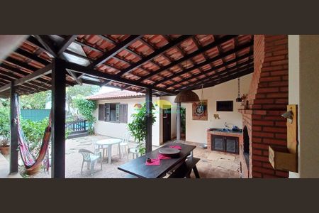 5_photo/952724cec3.6ba4ef9df26df2e3-ATLAS-722eeb13-5f13-4c06-ae39-1c271e4f9c2b.jpg de casa à venda com 3 quartos, 280m² em Morro das Pedras, Florianópolis