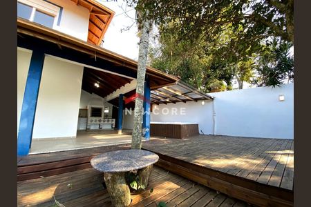 8_photo/952724cecb.7e2ea02b9085bf9d-ATLAS-e1749923-bba5-4372-b2ef-cc34504ec98a.jpg de casa à venda com 4 quartos, 250m² em Armação, Florianópolis