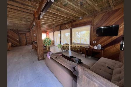 5_photo/952724d2e3.94cacd11540bb35e-ATLAS-cfee5874-e46f-4021-b8df-97e3085f8626.jpg de casa à venda com 5 quartos, 450m² em Morro das Pedras, Florianópolis