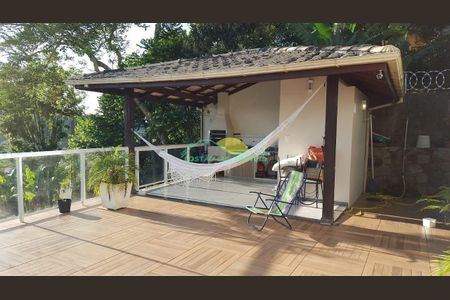 9_photo/952724d3b3.906020ab0bc1df8b-ATLAS-77458759-a194-4dc2-80ce-4d32e3c2d627.jpg de casa à venda com 3 quartos, 350m² em Pedrita, Florianópolis