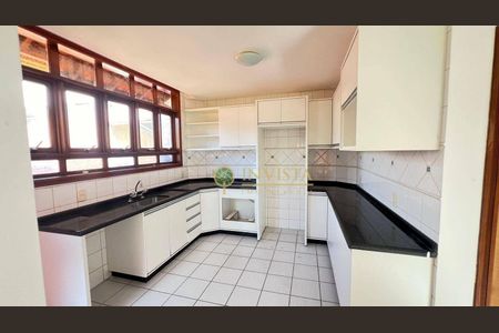 10_photo/952724f79d.85eb9d87cb6ce395-ATLAS-92c3cbc1-9334-422d-ac7b-738287c6f59a.jpg de casa à venda com 3 quartos, 221m² em Armacao do Pântano do Sul, Florianópolis