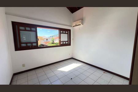 8_photo/952724f79d.ceff8192393c33de-ATLAS-796b5bc4-4e95-449a-981f-70ba1ac40aaf.jpg de casa à venda com 3 quartos, 220m² em Armacao do Pântano do Sul, Florianópolis