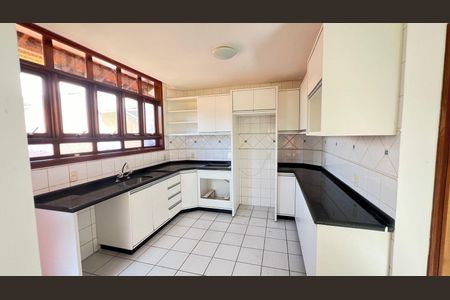 5_photo/952724f79d.ceff8192393c33de-ATLAS-a9768d72-3049-41c5-b8ba-e4488127d3f3.jpg de casa à venda com 3 quartos, 220m² em Armacao do Pântano do Sul, Florianópolis