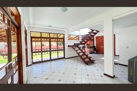 7_photo/952724f79d.ceff8192393c33de-ATLAS-fa8e2cad-d797-4b06-9f3b-2cb8d3adeea9.jpg de casa à venda com 3 quartos, 220m² em Armacao do Pântano do Sul, Florianópolis