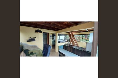 9_photo/952724f991.725fe1468e6be65c-ATLAS-54aec0e8-99d3-48a7-a013-b9ac957dfd37.jpg de casa à venda com 3 quartos, 180m² em Armação, Florianópolis
