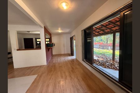 7_photo/952724fa0f.0176ad22bcbf6d3f-ATLAS-3b2a4e6a-20c5-4741-94c8-bdfb6897538e.jpg de casa à venda com 3 quartos, 147m² em Armacao do Pântano do Sul, Florianópolis