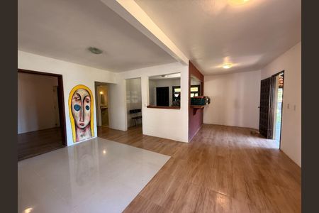 3_photo/952724fa0f.0176ad22bcbf6d3f-ATLAS-b78023fd-48c3-4777-8f8f-e54eed463fb9.jpg de casa à venda com 3 quartos, 147m² em Armacao do Pântano do Sul, Florianópolis