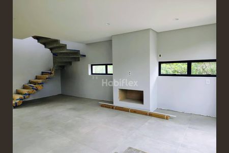 6_photo/952725c7d1.186a81f650c8d34a-ATLAS-36649407-1dd9-4ddb-93e9-c3106f9aeb22.jpg de casa à venda com 3 quartos, 148m² em Pântano do Sul, Florianópolis