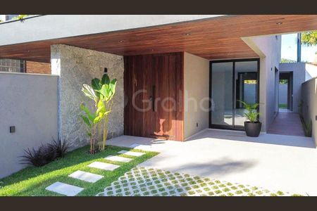 3_photo/952725c7d1.6ba4ef9df26df2e3-ATLAS-744bd330-51f1-4077-8496-eaaf2aac180a.jpg de casa à venda com 3 quartos, 165m² em Pântano do Sul, Florianópolis
