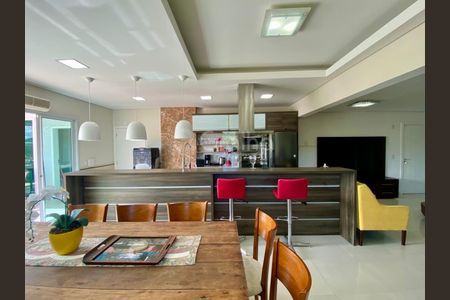 4_photo/952725cc35.808c73253f2477d5-ATLAS-1b4ff4df-2b3d-4e88-83f8-b1d24b3147fc.jpg de apartamento para alugar com 3 quartos, 237m² em Pântano do Sul, Florianópolis