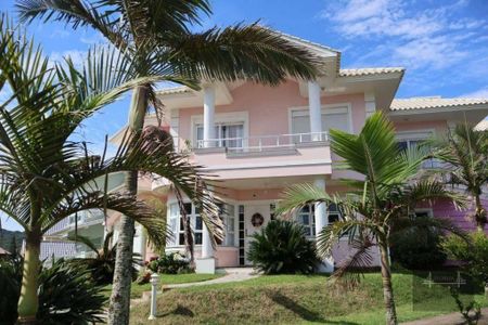 3_photo/952725cdb1.53f8a04d76af9366-ATLAS-cd7d2332-6bb6-4fff-b732-fabf3a1326b2.jpg de casa à venda com 4 quartos, 282m² em Pântano do Sul, Florianópolis