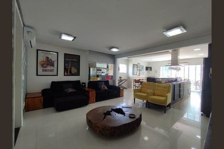 29_photo/952725cdbb.d8ab1752cb4aeeb3-ATLAS-7019fe1f-814a-4da3-925e-e4834c8e2b7b.jpg de apartamento à venda com 3 quartos, 237m² em Pântano do Sul, Florianópolis