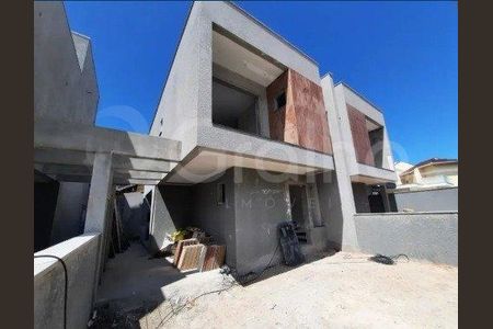 5_photo/952725ce77.b88c9f23dde11cca-ATLAS-c856a057-7fda-460d-9682-15410d46e999.jpg de casa à venda com 3 quartos, 117m² em Pântano do Sul, Florianópolis
