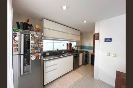 6_photo/952725ced9.ad2cee766f91286f-ATLAS-7bf4e7e8-ade1-4db8-bc66-790decca98ce.jpg de casa à venda com 4 quartos, 166m² em Pântano do Sul, Florianópolis