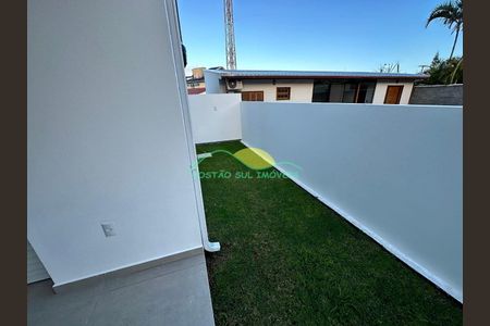 6_photo/952725cedf.e98ed2530eefd725-ATLAS-7d36e5c1-82a5-43e1-93bd-e175f1ffa760.jpg de casa à venda com 3 quartos, 131m² em Pântano do Sul, Florianópolis