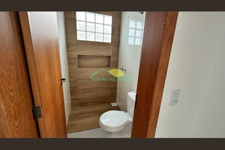 12_photo/952725cedf.e98ed2530eefd725-ATLAS-c84d01bd-848d-4e50-a06c-0f449184b2c9.jpg de casa à venda com 3 quartos, 131m² em Pântano do Sul, Florianópolis